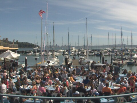 Pull up a chair (or your boat) to enjoy fresh seafood and priceless views on Sam's Anchor Cafe waterfront deck.