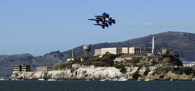 U.S. Navy Blue Angels photo by Mass Communication Specialist Seaman Michael C. Barton